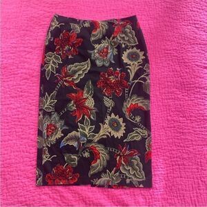 Dolce Apparel Floral Embroidered / embellished Skirt - Black and Red, L